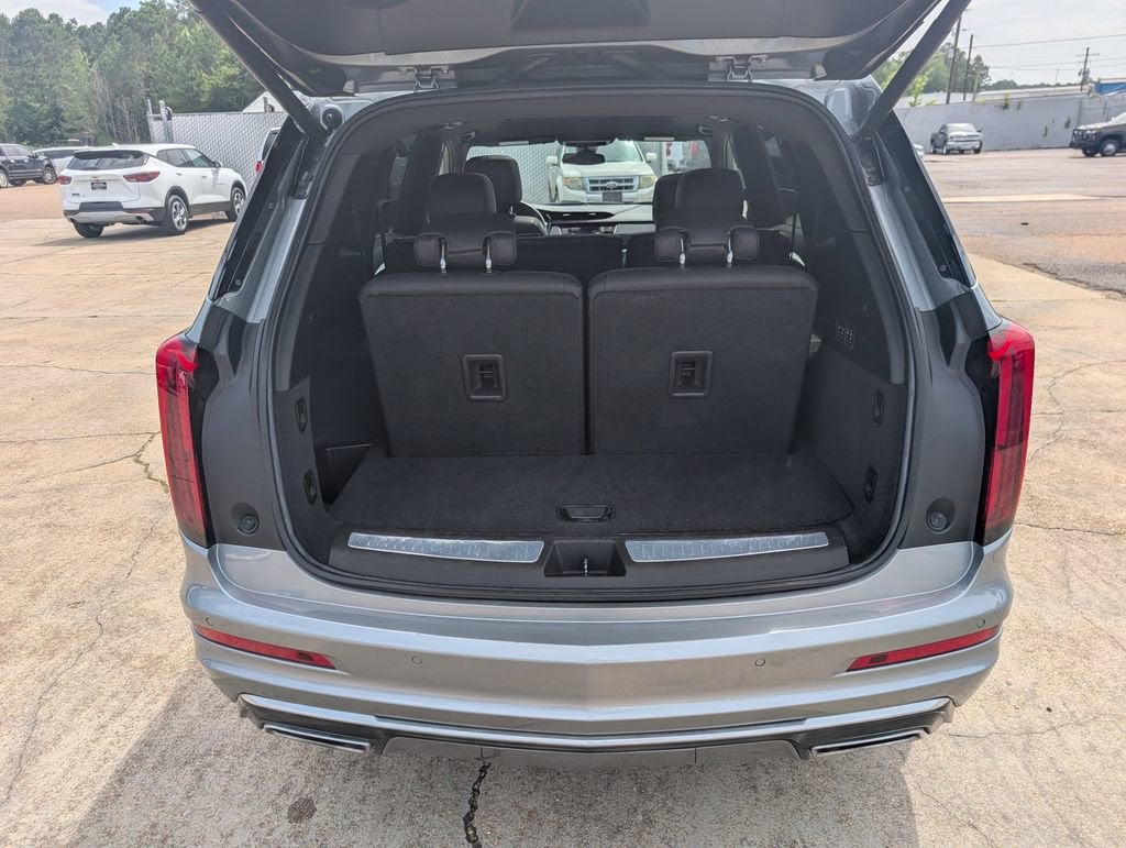 2023 Cadillac XT6 — interior view