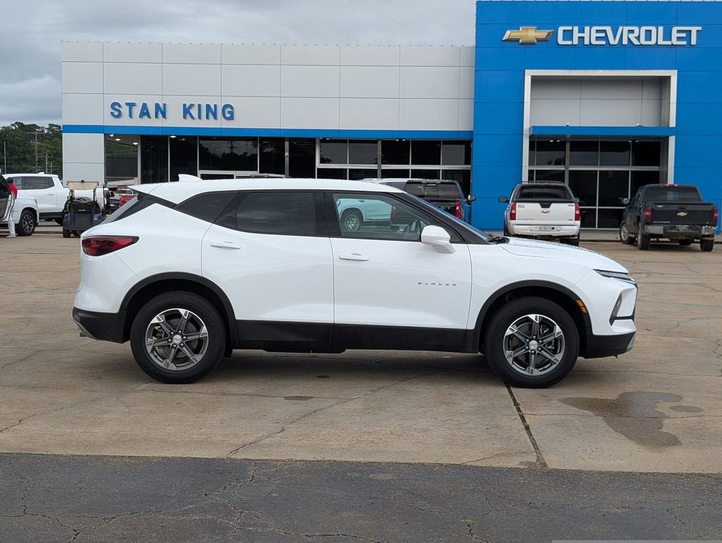 2025 Chevrolet Blazer — side profile view