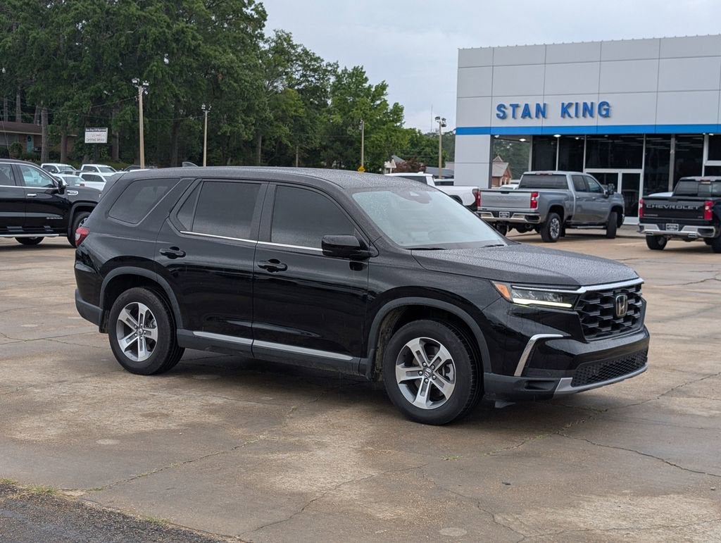 2025 Honda Pilot EX-L in Other — front three-quarter view