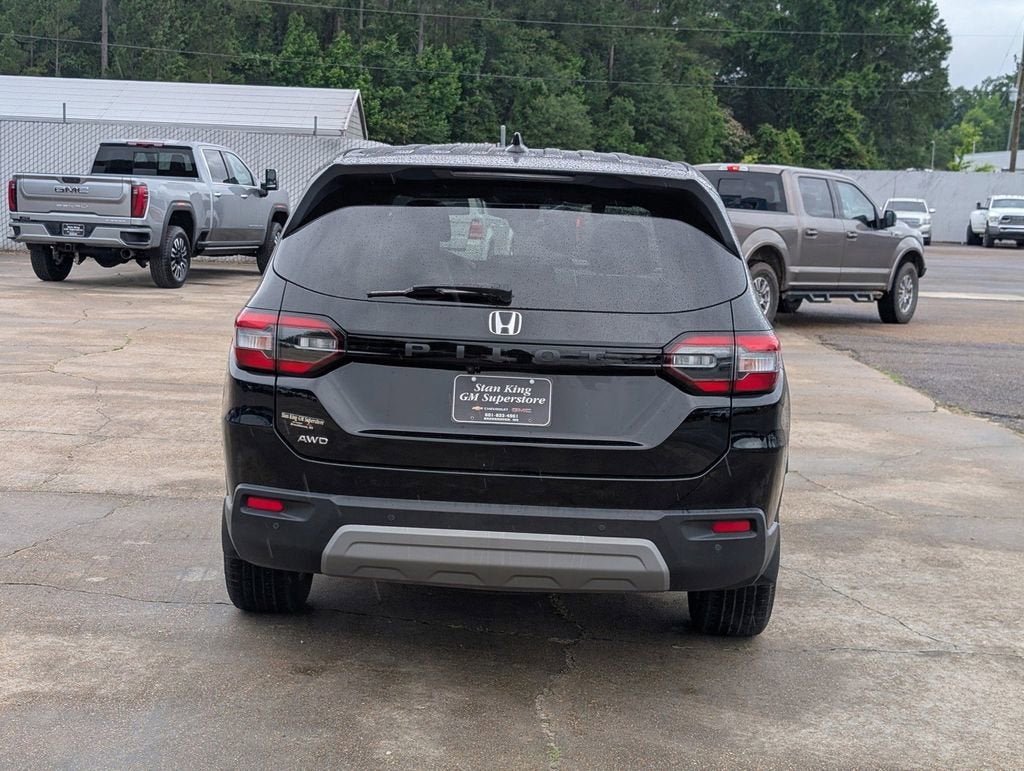 2025 Honda Pilot — interior view