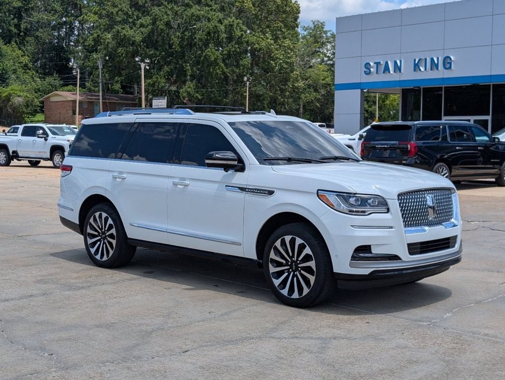 2023 Lincoln Navigator Reserve in Other — front three-quarter view